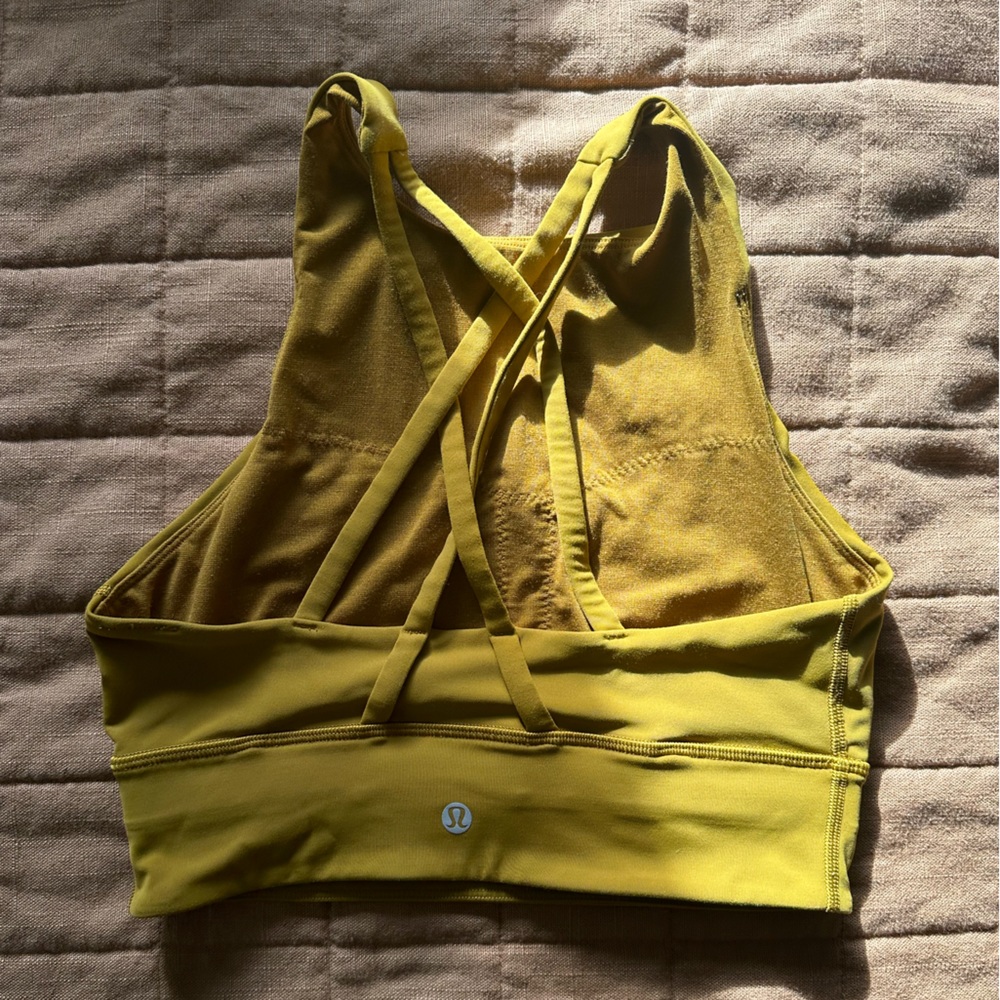 Lululemon sports bra